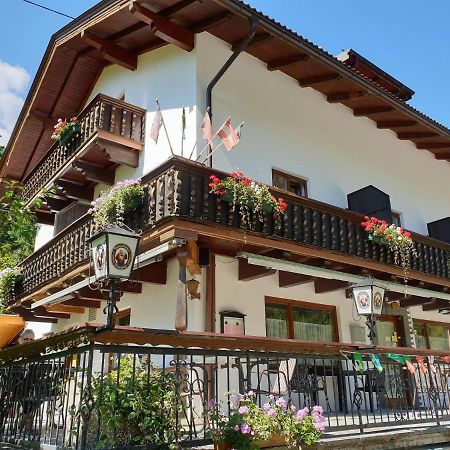 Tattoo Pension Mit Restaurant Und Tattoo-Studio Mörtschach Εξωτερικό φωτογραφία