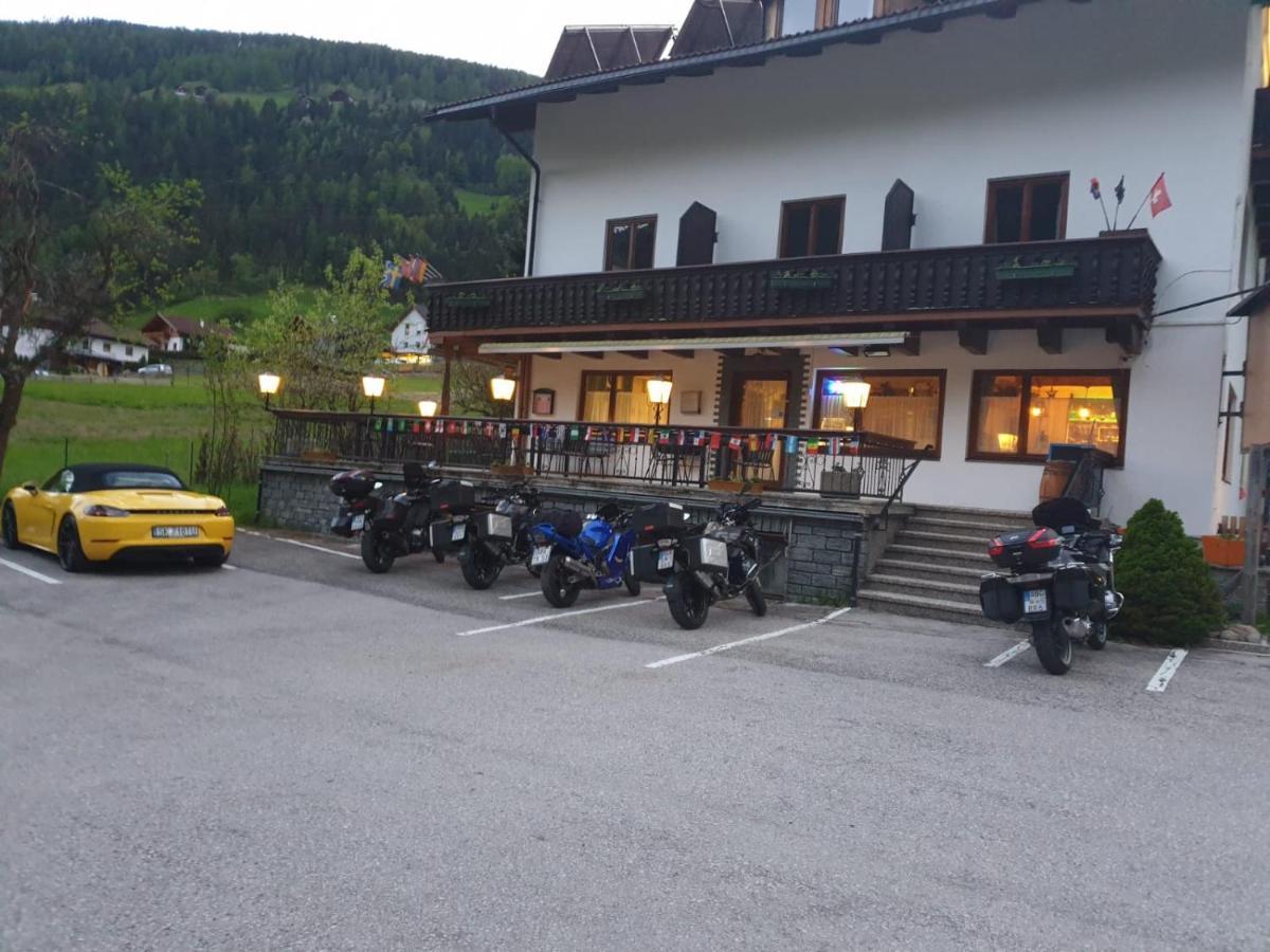 Tattoo Pension Mit Restaurant Und Tattoo-Studio Mörtschach Εξωτερικό φωτογραφία