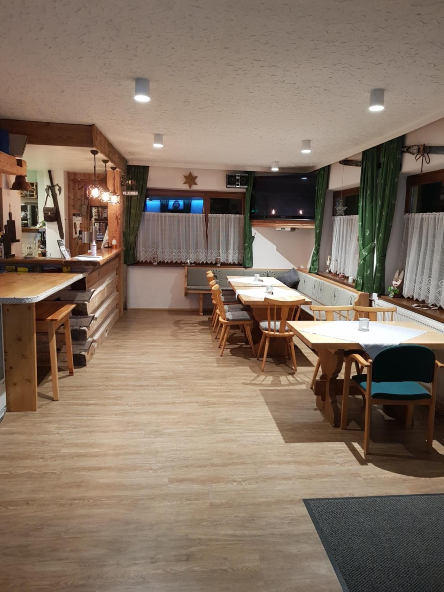 Tattoo Pension Mit Restaurant Und Tattoo-Studio Mörtschach Εξωτερικό φωτογραφία