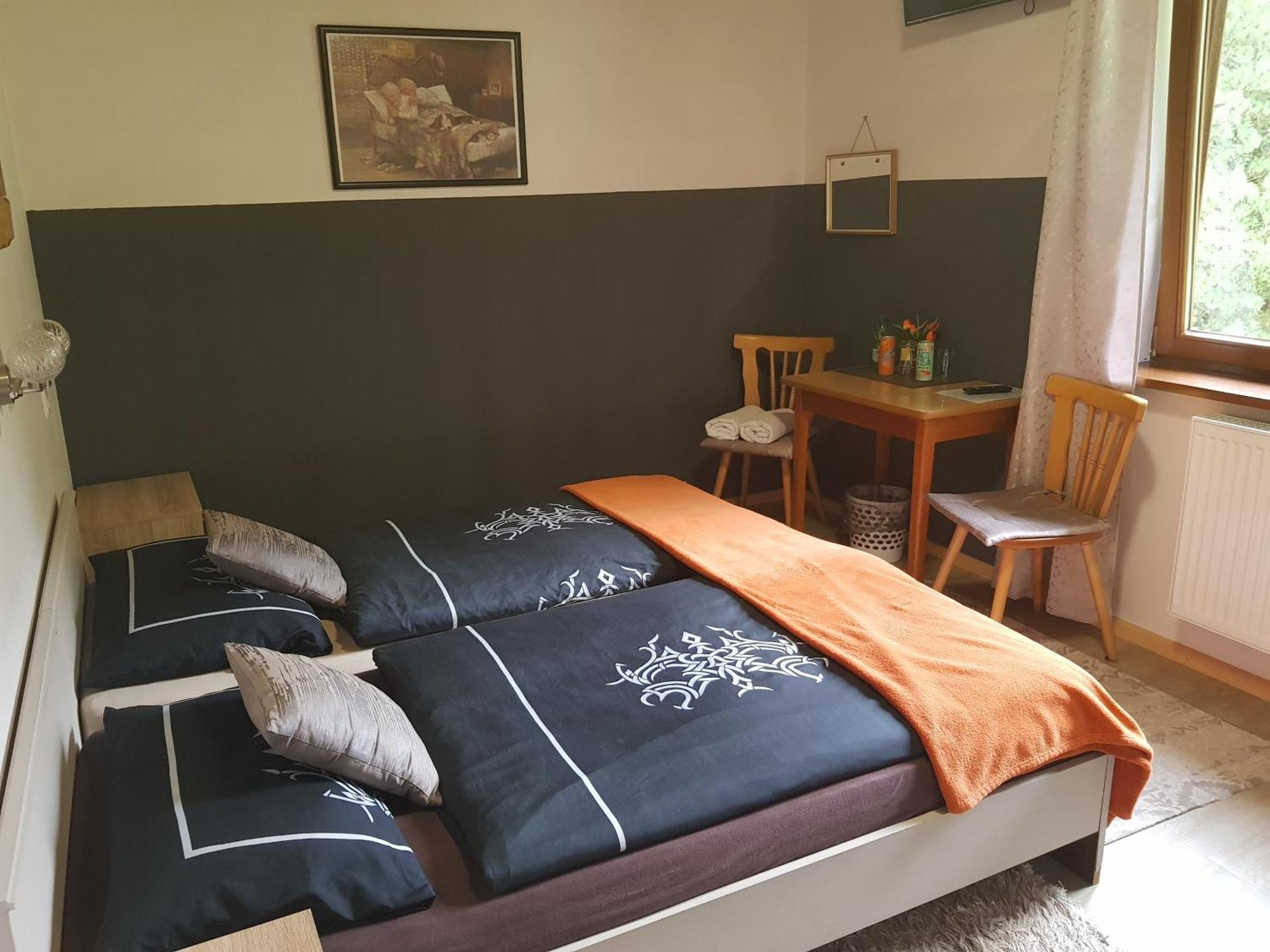 Tattoo Pension Mit Restaurant Und Tattoo-Studio Mörtschach Εξωτερικό φωτογραφία