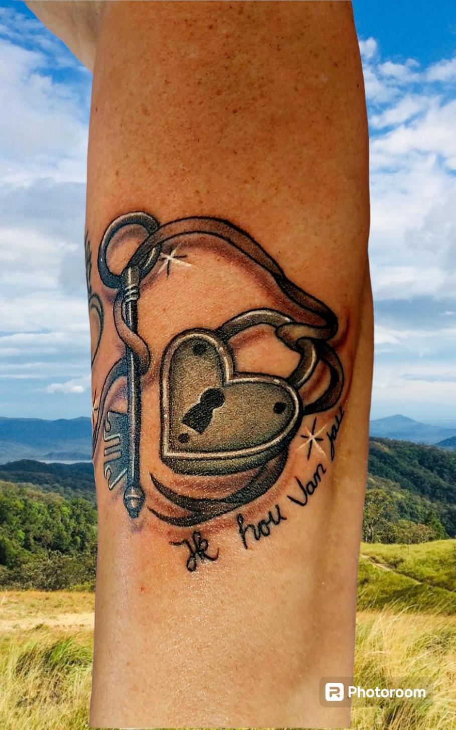 Tattoo Pension Mit Restaurant Und Tattoo-Studio Mörtschach Εξωτερικό φωτογραφία